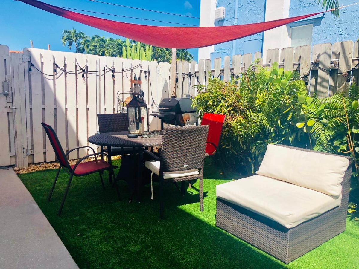 Hollywood Beachfront House Екстериор снимка