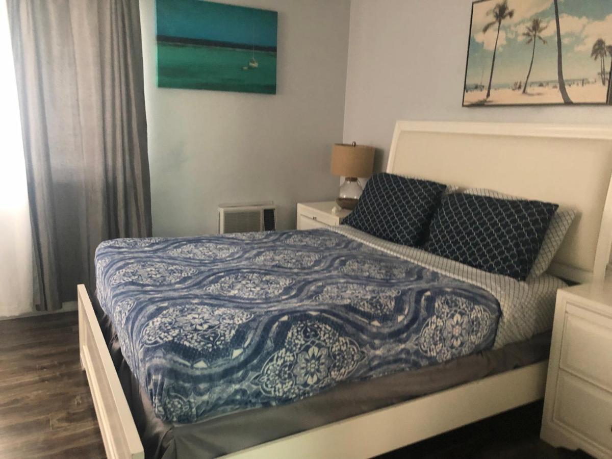 Hollywood Beachfront House Екстериор снимка